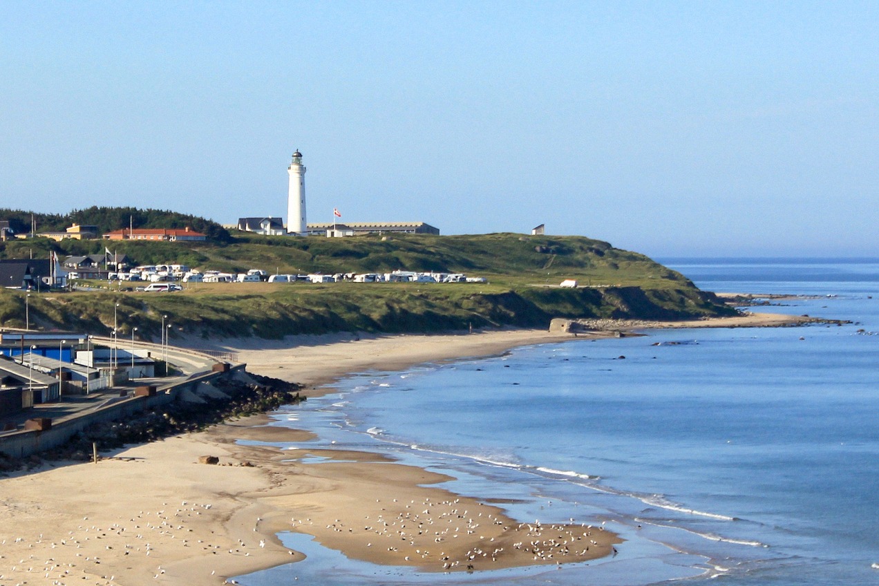 Campingplads ved fyret i Hirtshals over stranden
